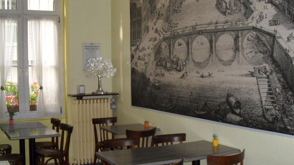 Hotel Jean Bart Parigi Esterno foto