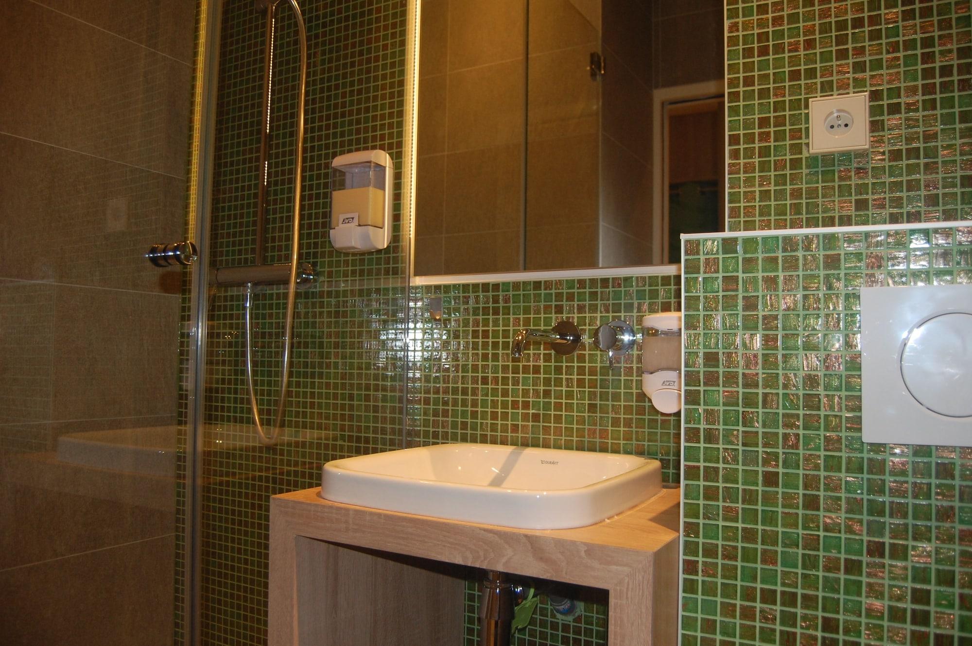 Hotel Jean Bart Parigi Esterno foto